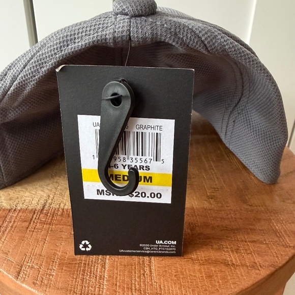 NEW BOYS UNDER ARMOUR BASEBALL HAT LOT - 6 TOTAL. - Picture 13 of 16